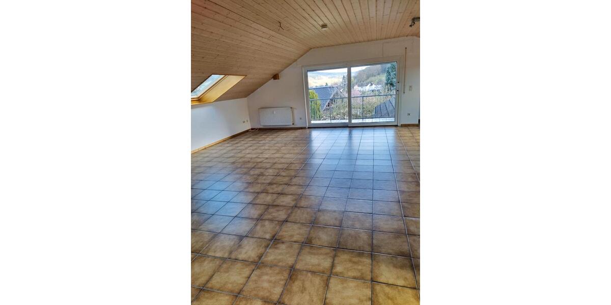 Dachgeschoßwohnung Oberzent - 1 Zimmer, 70 m&sup2;, 770&euro; | Angebot:25962822