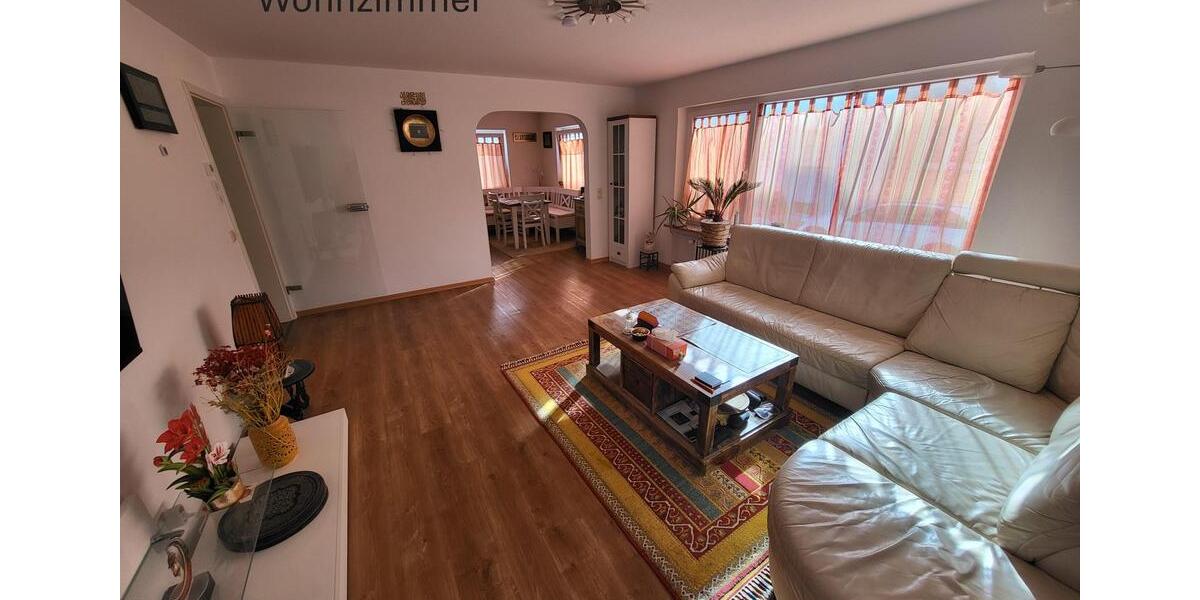 Etagenwohnung Stuttgart Luginsland - 5 Zimmer, 110 m&sup2;, 1.200&euro; | Angebot:25281244