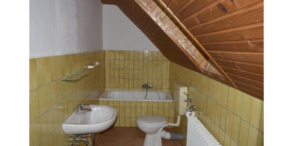 Etagenwohnung Wilhelmshaven Aldenburg - 1 Zimmer, 28 m&sup2;, 200&euro; | Angebot:26277675