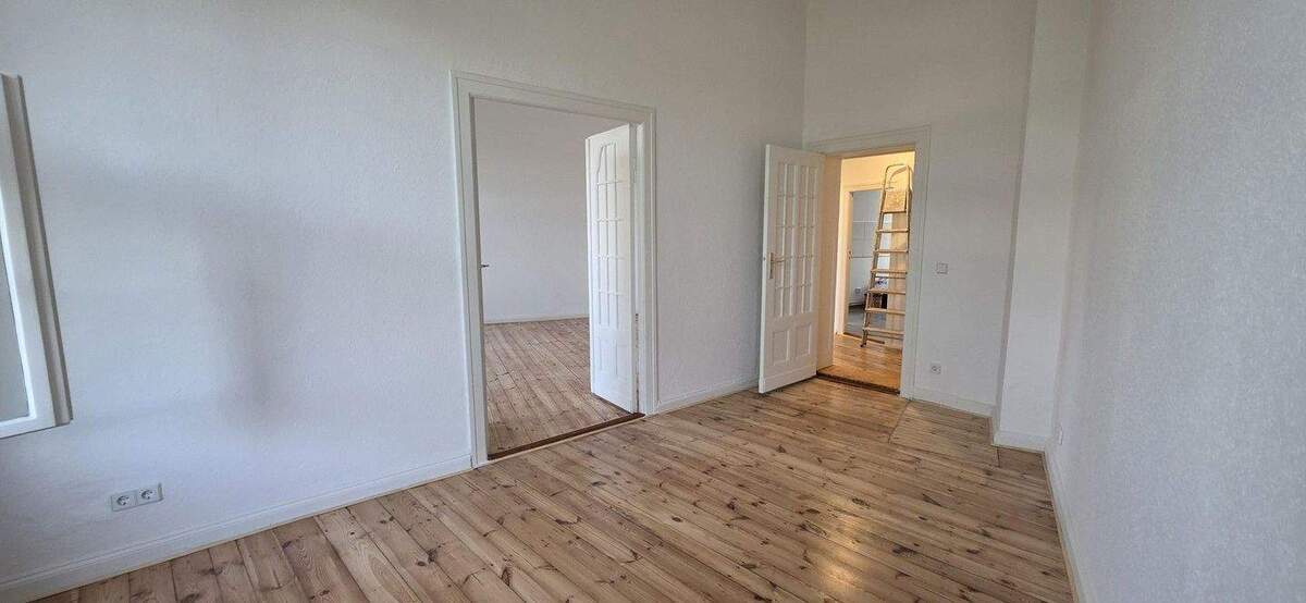 Wohnung in Tegel sucht neuen Mieter! 4 zimmer