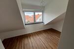 Reihenhaus Zeitlarn - 9 Zimmer, 150 m&sup2;, 2.250&euro; | Angebot:26703963