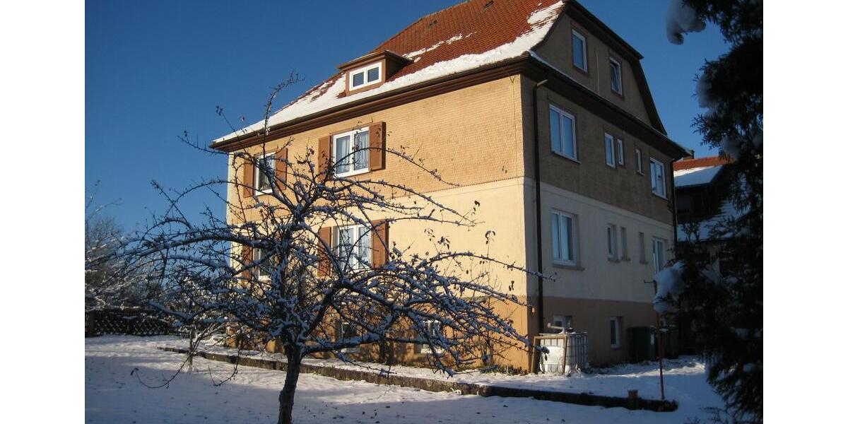 Etagenwohnung Waldenburg - 4 Zimmer, 98 m&sup2;, 800&euro; | Angebot:25883010