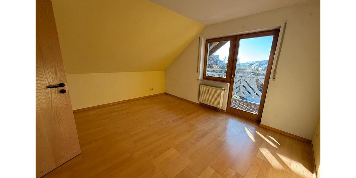 Einfamilienhaus Kandern - 5 Zimmer, 150 m&sup2;, 1.950&euro; | Angebot:25856128