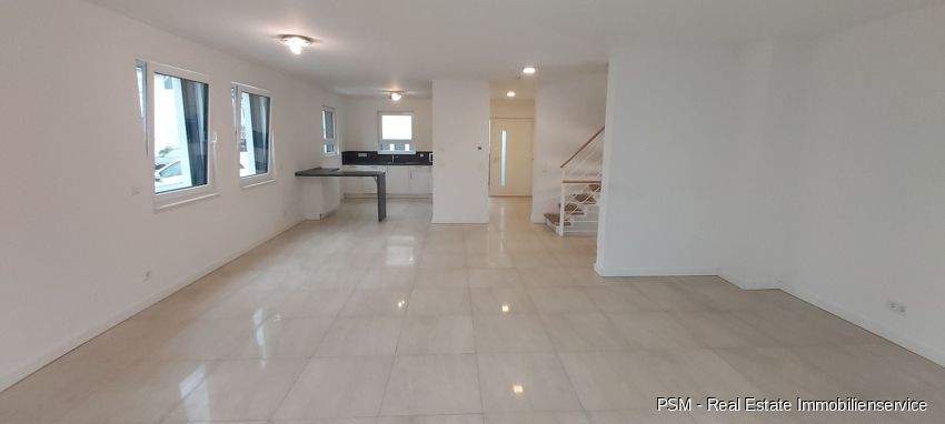 *AMERICAIN WELCOME*exklusives und modernes Reiheneckhaus mit Terrasse und Garten in bevorzugter Lage 6 zimmer