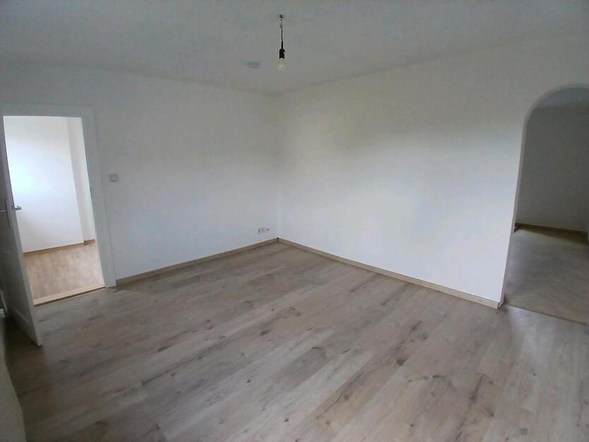 ruhige 3 Zimmer-Wohnung in ländlicher Gegend