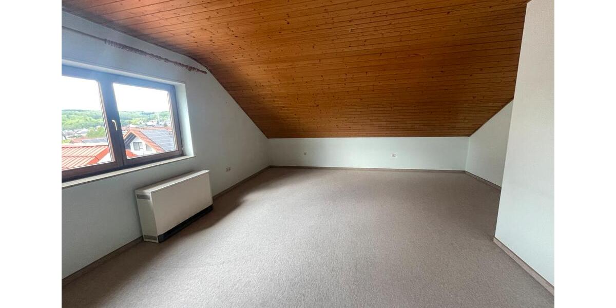 Doppelhaushälfte Leimen - 6 Zimmer, 210 m&sup2;, 1.950&euro; | Angebot:24715089