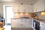 2-Zimmer-OG-Wohnung + 65,80 m² Wohnfläche + Aufzug + Balkon + Carport + EBK kann übernommen werden