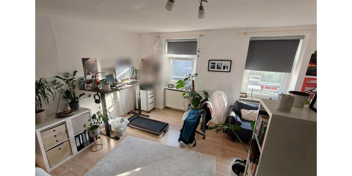 Dachgeschoßwohnung Marburg - 3 Zimmer, 80 m&sup2;, 1.200&euro; | Angebot:26567835