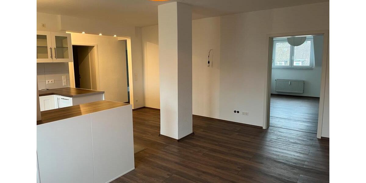 Etagenwohnung Hanau Lamboy - 4 Zimmer, 100 m&sup2;, 1.900&euro; | Angebot:24711587