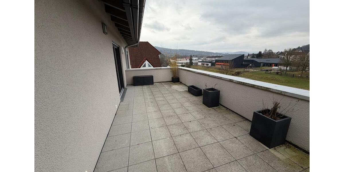 Dachgeschoßwohnung Schlüchtern - 5 Zimmer, 148 m&sup2;, 1.300&euro; | Angebot:24867340