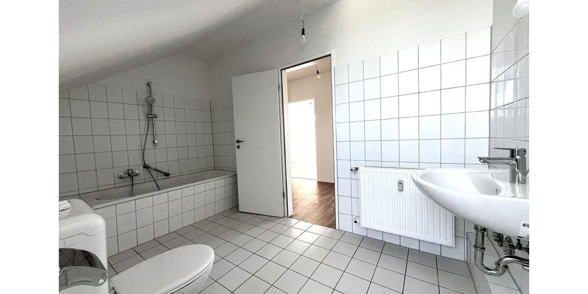 Dachgeschoßwohnung Oyten - 2 Zimmer, 61 m&sup2;, 560&euro; | Angebot:26348240