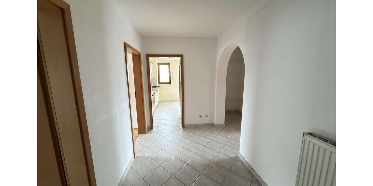 Etagenwohnung Bad Aibling - 2 Zimmer, 85 m&sup2;, 1.200&euro; | Angebot:26005741