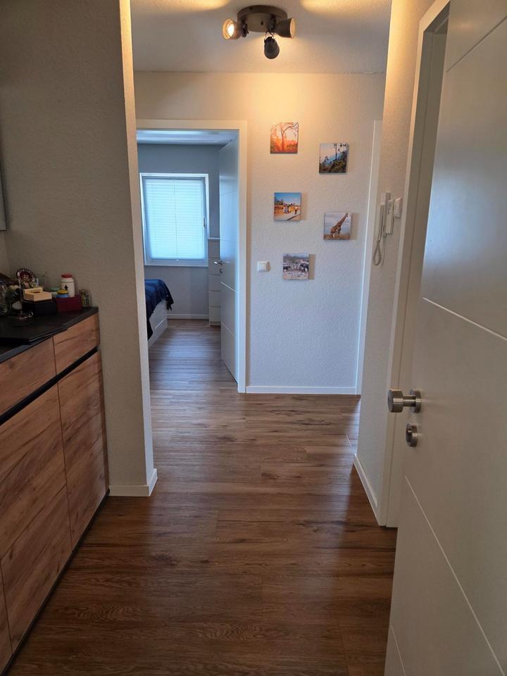 Schöne 3 Zimmer Neubau Wohnung mit Balkon