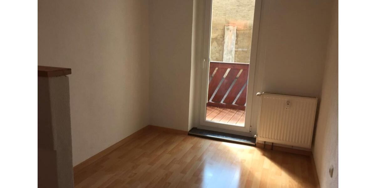 Erdgeschoßwohnung Altenburg - 1 Zimmer, 35 m&sup2;, 210&euro; | Angebot:25976132