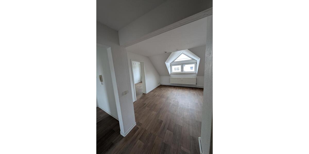 Etagenwohnung Rathenow - 2 Zimmer, 73 m&sup2;, 495&euro; | Angebot:25127301