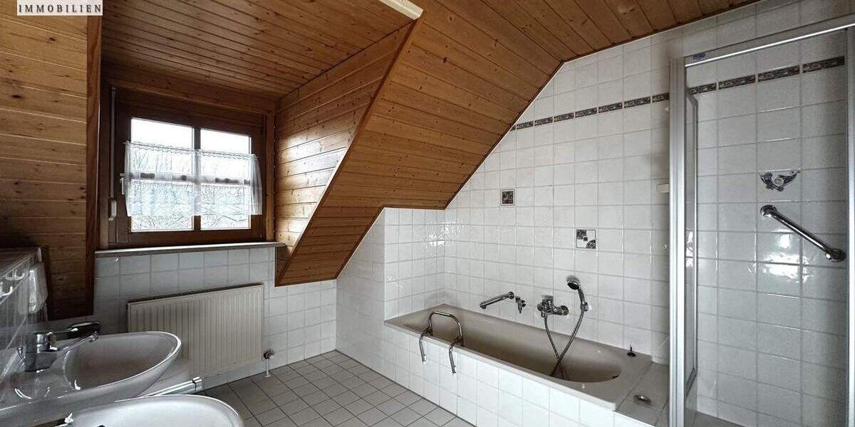 Einfamilienhaus Bayreuth Oberkonnersreuth - 5 Zimmer, 185 m&sup2;, 1.800&euro; | Angebot:24775327