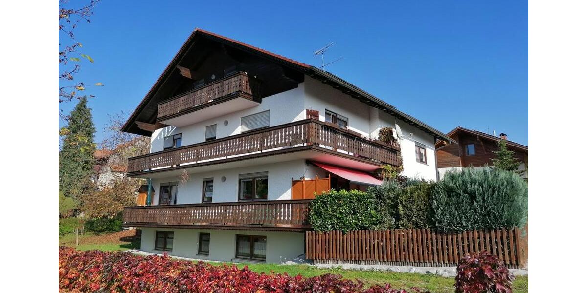 Dachgeschoßwohnung Lalling - 3 Zimmer, 75 m&sup2;, 420&euro; | Angebot:24771818