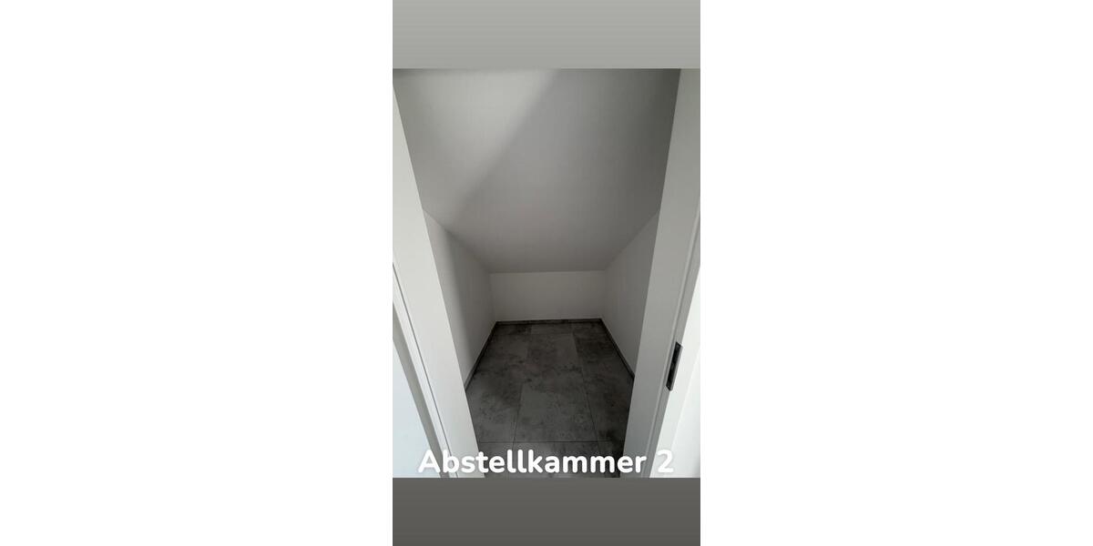 Dachgeschoßwohnung Gronau (Westfahlen) - 3 Zimmer, 110 m&sup2;, 1.100&euro; | Angebot:26423163
