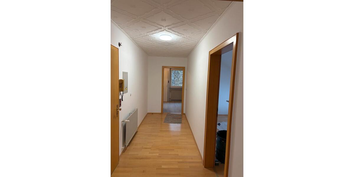 DG-Wohnung Weismain Stadt; teilsaniert BadKüche neu; ohne Makler 2.5 zimmer