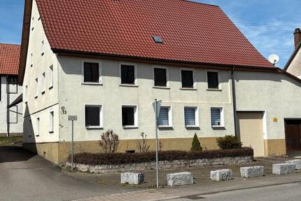 Haus Tuningen - 7.5 Zimmer, 200 m&sup2;, 750&euro; | Angebot:26051483