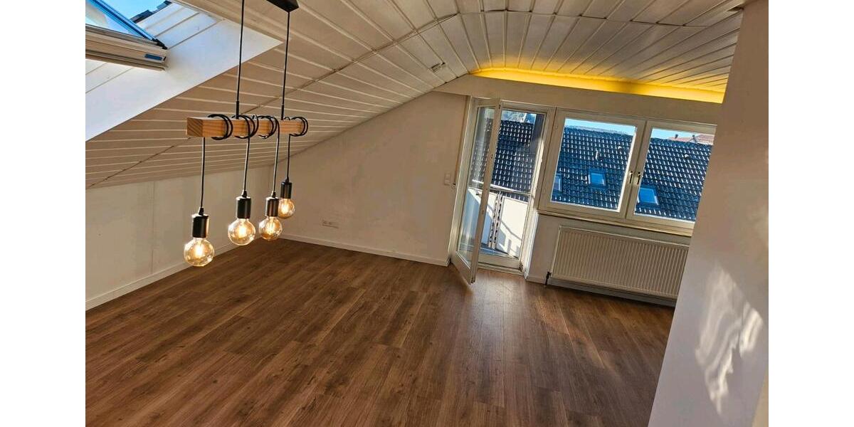 Dachgeschoßwohnung Bühlerzell - 4 Zimmer, 100 m&sup2;, 1.100&euro; | Angebot:24308414