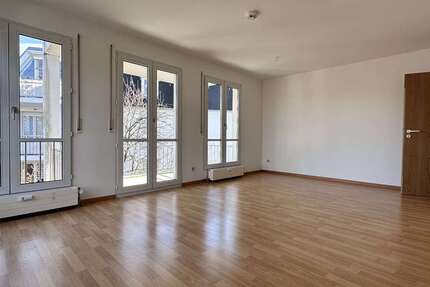 Wohnung Reutlingen - 1 Zimmer, 34 m&sup2;, 580&euro; | Angebot:27363651