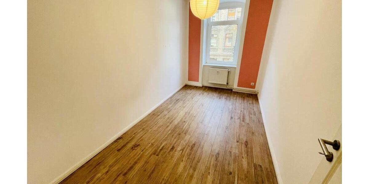 Sehr schöne 4-Raum Wohnung mit moderner Ausstattung und Balkon am Wintergarten! - Etagenwohnung Gera Pforten | Angebot:27190927