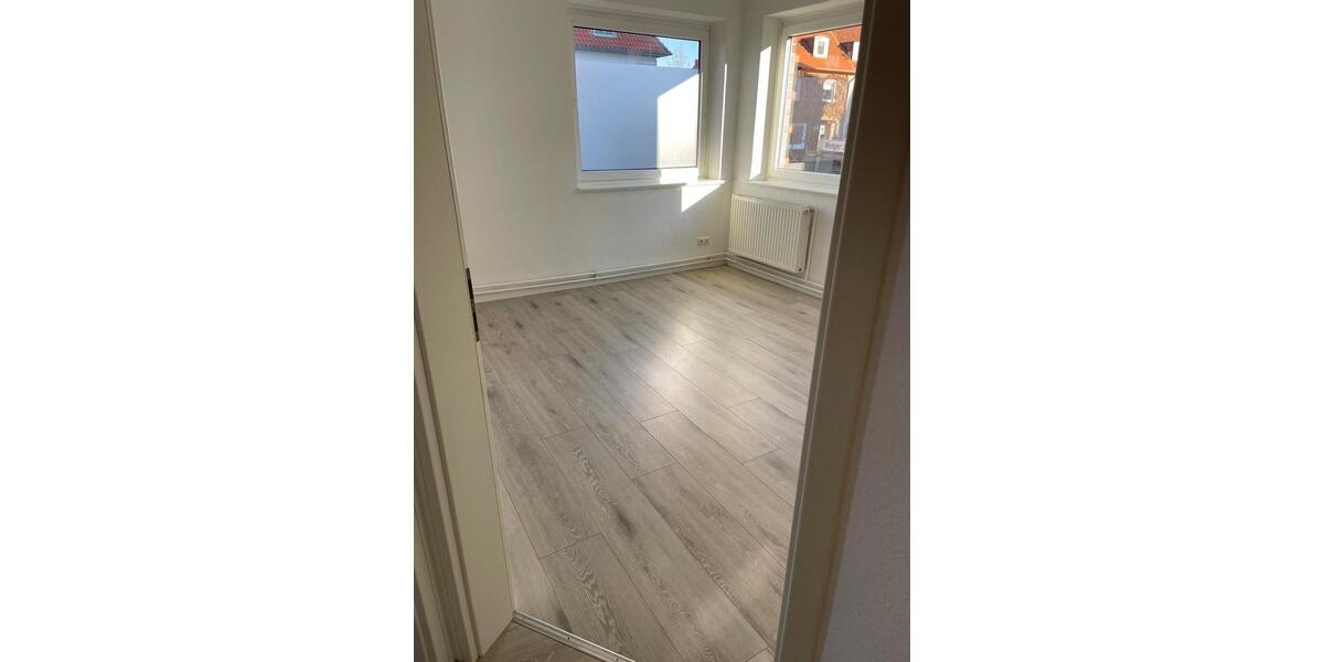 Erdgeschoßwohnung Hameln Kernstadt - 4 Zimmer, 78 m&sup2;, 649&euro; | Angebot:25636361