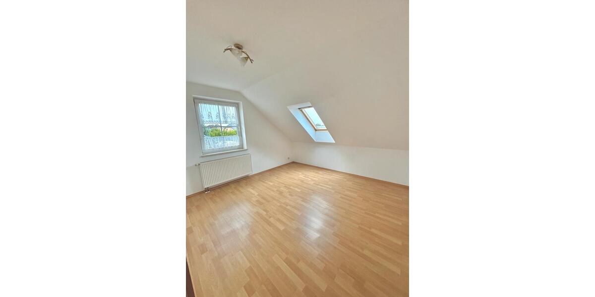 Dachgeschoßwohnung Bad Saarow - 3 Zimmer, 95 m&sup2;, 1.160&euro; | Angebot:24374882
