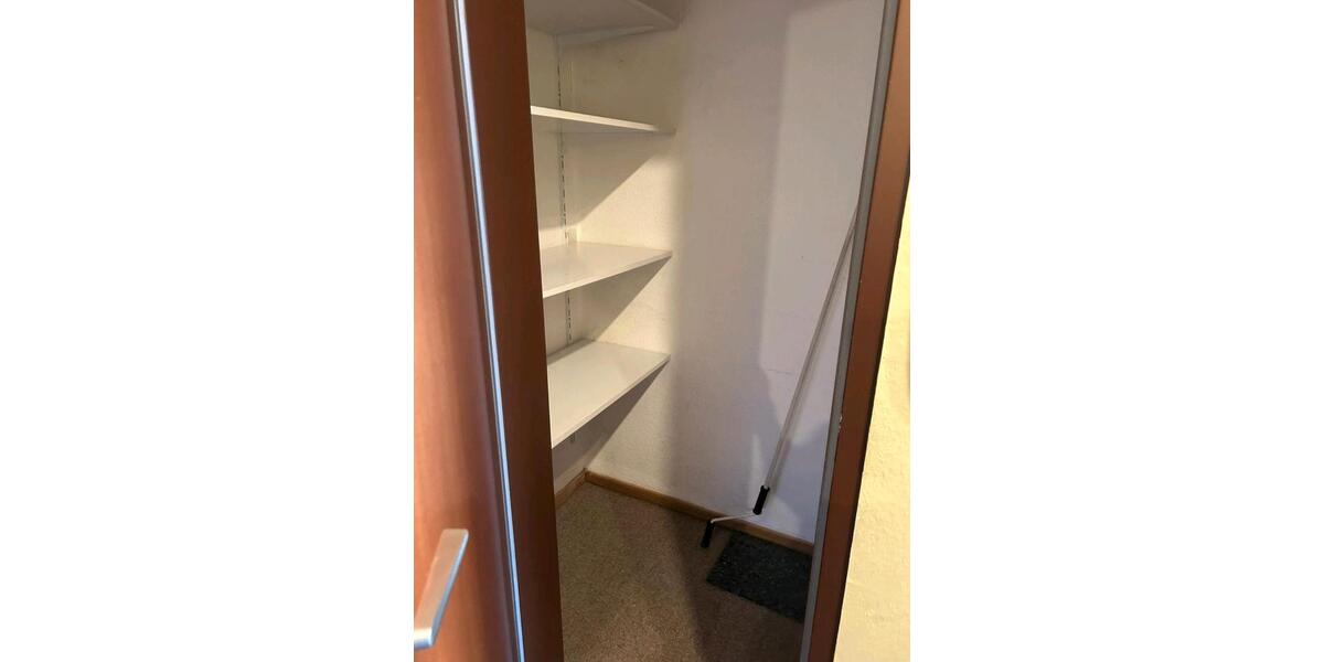 Etagenwohnung Bückeburg - 3 Zimmer, 80 m&sup2;, 800&euro; | Angebot:26581854