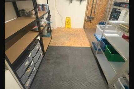 Kleiner Lagerraum zimmer