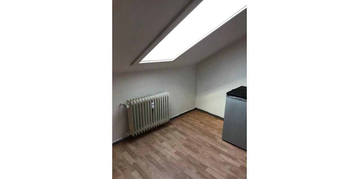 Dachgeschoßwohnung Schorndorf - 2.5 Zimmer, 46 m&sup2;, 600&euro; | Angebot:25168979