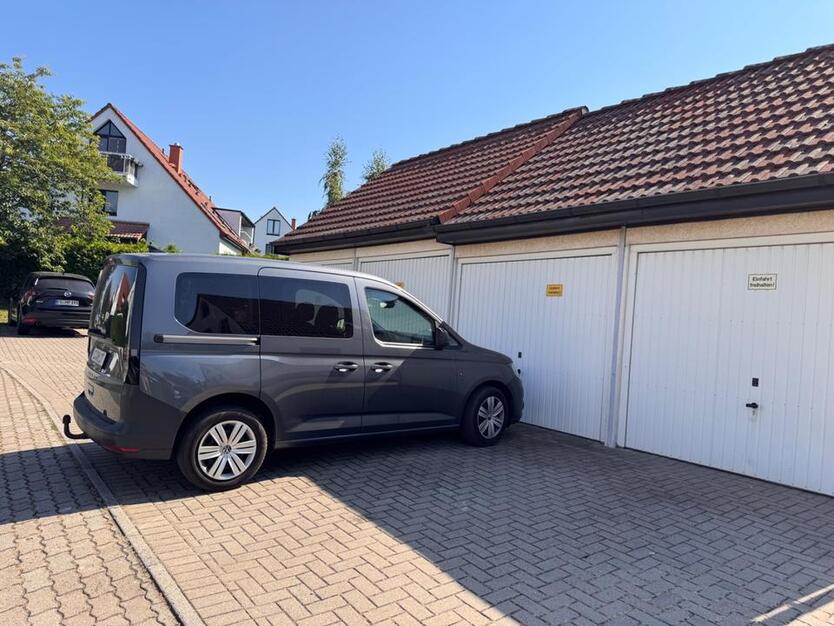 Hervorragende 4-Zimmerwohnung mit Balkon und Garage
