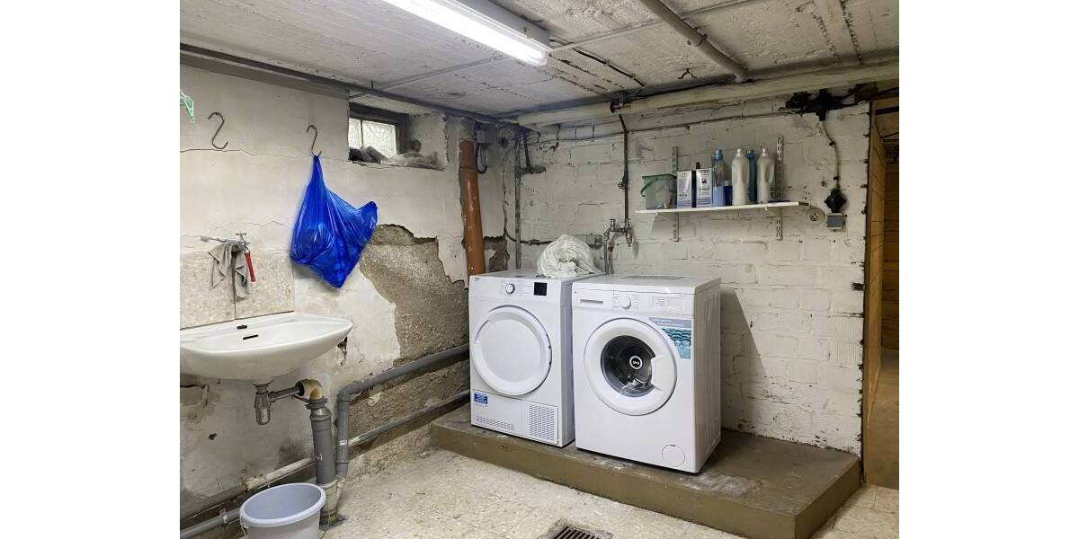 Einfamilienhaus Frankfurt am Main Sossenheim - 7 Zimmer, 137 m&sup2;, 3.900&euro; | Angebot:26107083