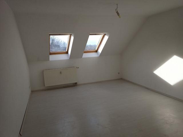 Dachgeschoßwohnung Chemnitz Bernsdorf - 3 Zimmer, 70 m&sup2;, 259&euro; | Angebot:26041094