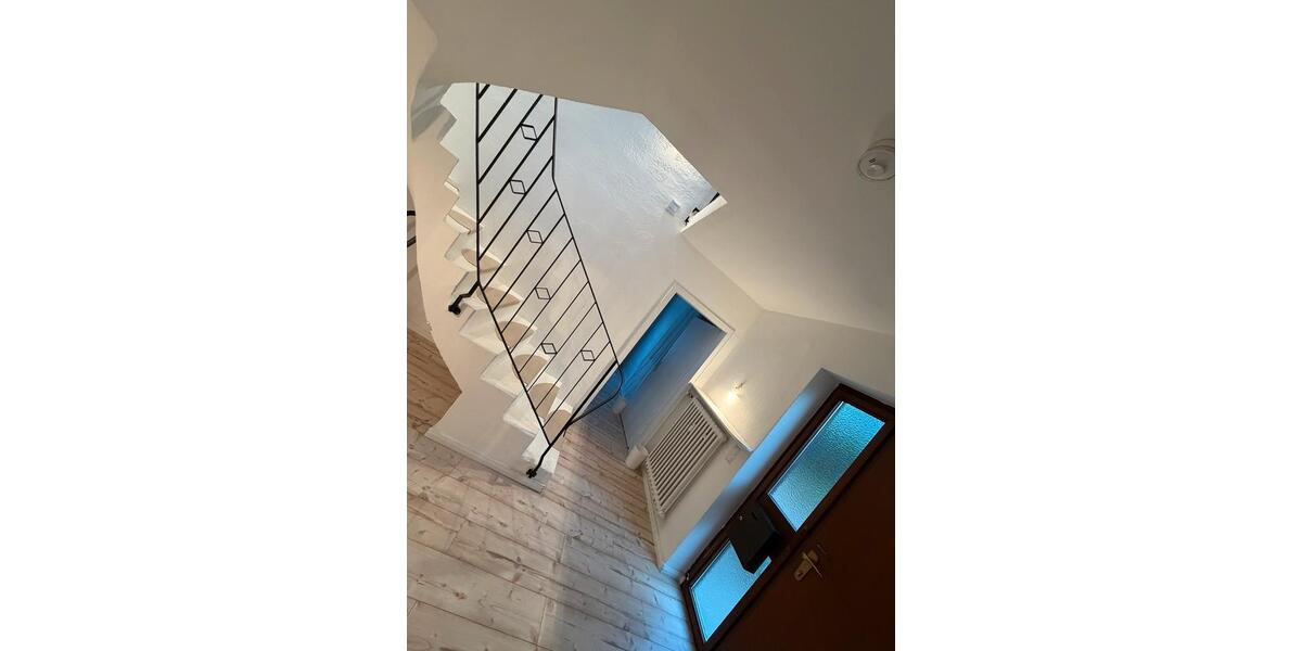 Maisonettenwohnung Hameln Kernstadt - 3 Zimmer, 90 m&sup2;, 1.120&euro; | Angebot:26581875