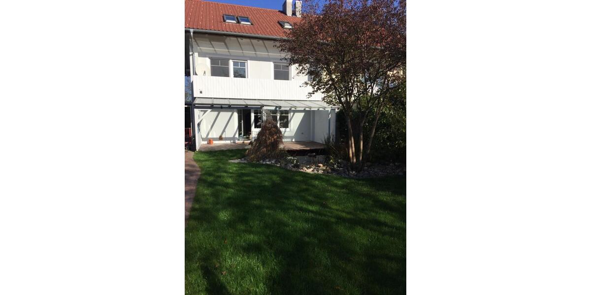 Doppelhaushälfte Tutzing - 5 Zimmer, 141 m&sup2;, 2.190&euro; | Angebot:24660608