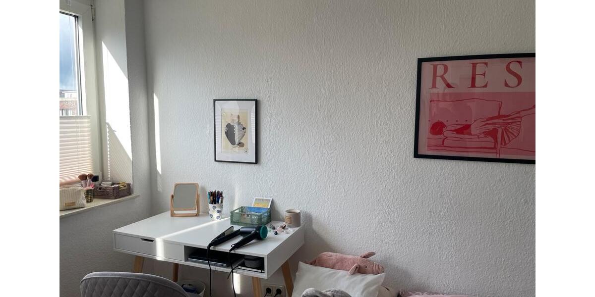 Etagenwohnung Kiel Ravensberg - 2 Zimmer, 45 m&sup2;, 690&euro; | Angebot:26680086