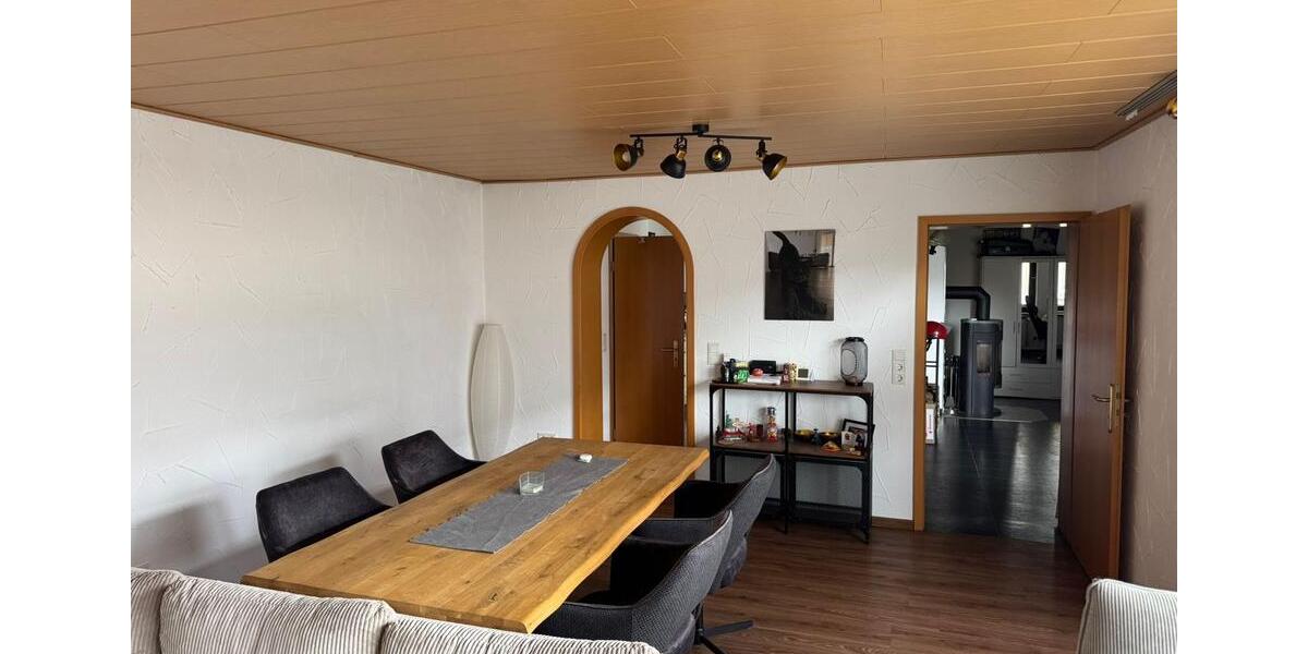 Etagenwohnung Pirmasens Fehrbach - 3 Zimmer, 95 m&sup2;, 930&euro; | Angebot:26033593