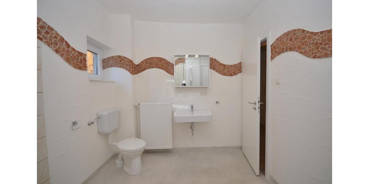 Etagenwohnung Leidersbach - 2 Zimmer, 60 m&sup2;, 900&euro; | Angebot:26456260