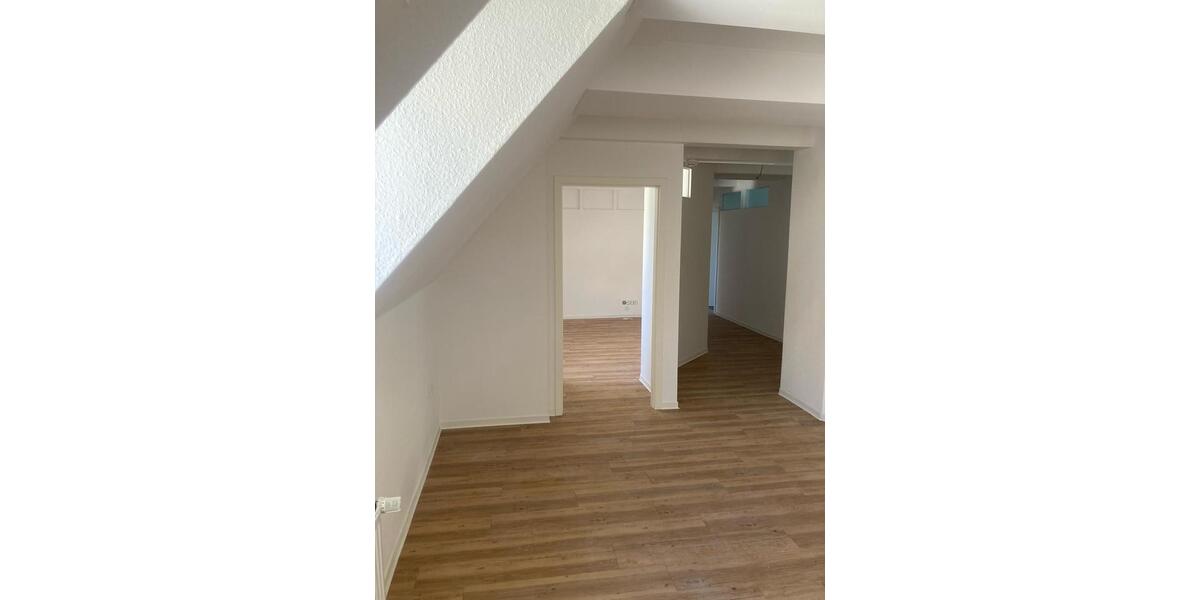 117,04 qm Frisch sanierte 4 Zimmer Wohnung in Strausberg zu vermieten 4 zimmer