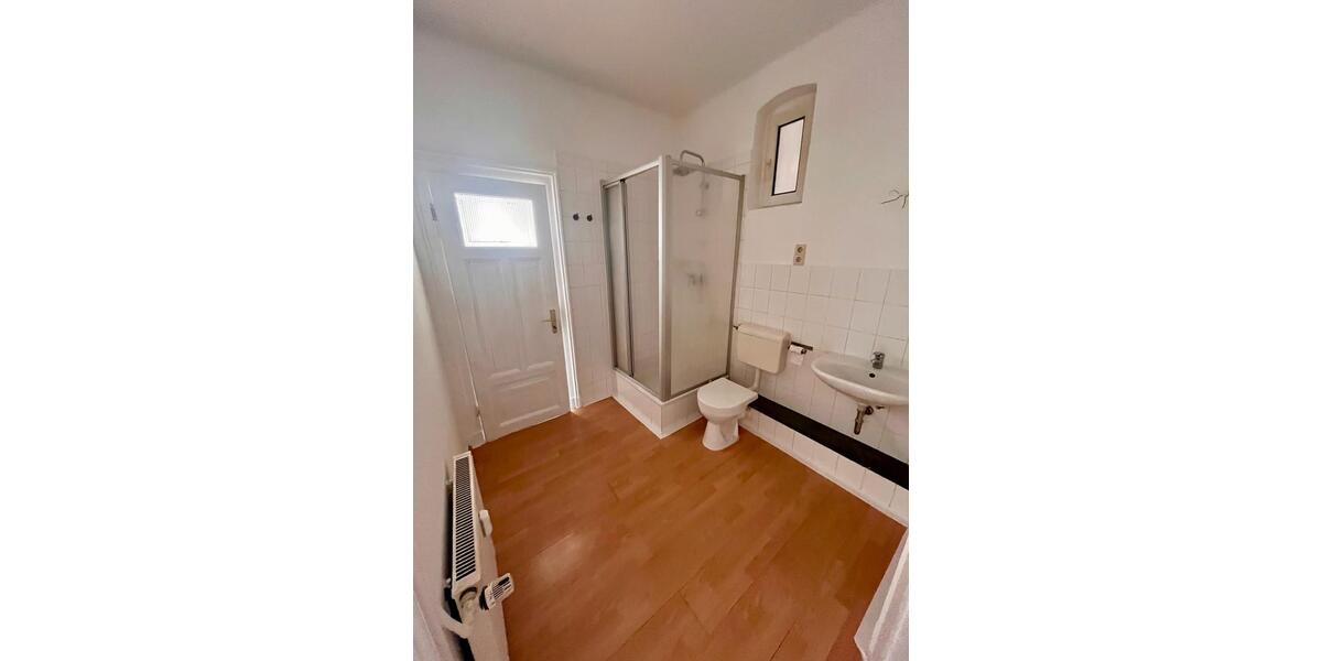 Etagenwohnung Uelzen - 2 Zimmer, 64 m&sup2;, 575&euro; | Angebot:26479619