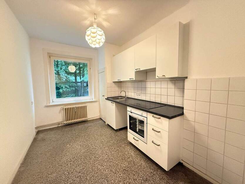 Gepflegte und gut geschnittene 3 Zimmerwohnung mit neuer Einbauküche und Duschbad in Tonndorf 3 zimmer