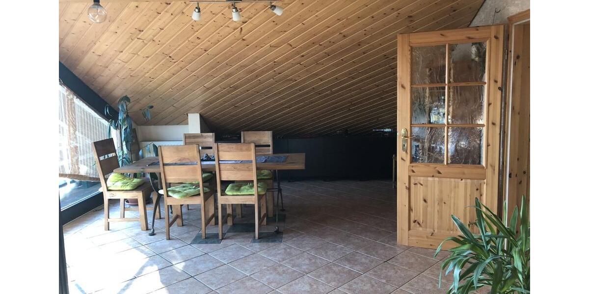 Dachgeschoßwohnung Sulz am Neckar - 3 Zimmer, 100 m&sup2;, 810&euro; | Angebot:26006355