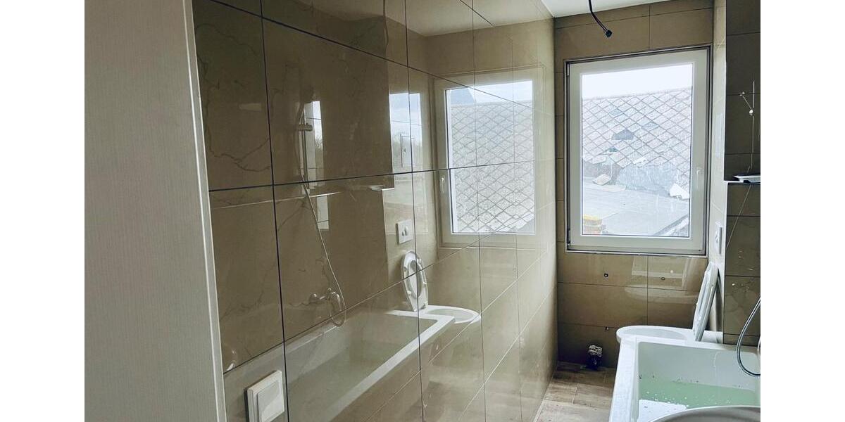 Etagenwohnung Hohenmölsen - 4 Zimmer, 84 m&sup2;, 515&euro; | Angebot:25747438