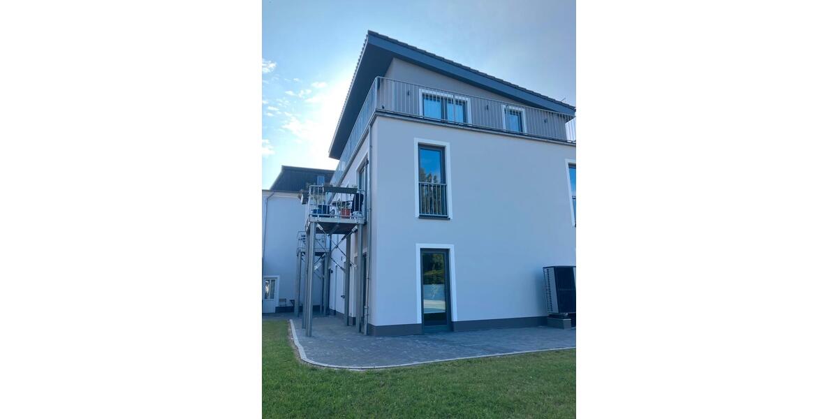 Dachgeschoßwohnung Brunsbüttel - 2 Zimmer, 42 m&sup2;, 692&euro; | Angebot:25452950