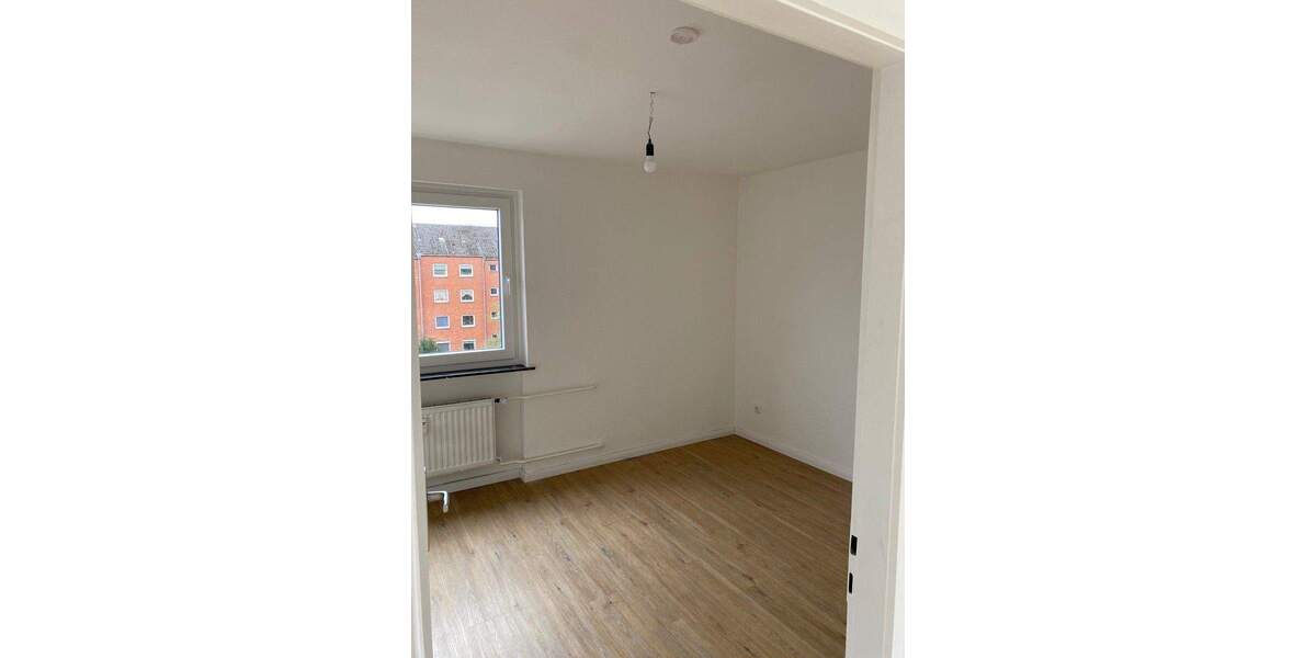 Etagenwohnung Lübeck St. Jürgen - 4 Zimmer, 65 m&sup2;, 650&euro; | Angebot:25725668