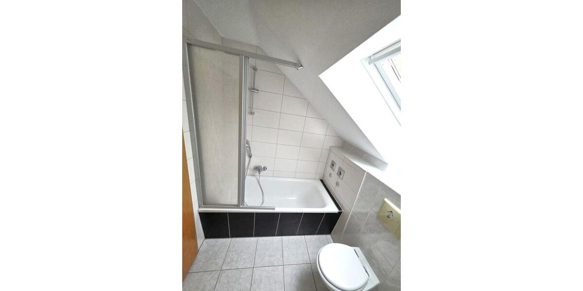 Dachgeschoßwohnung Rabenau - 2 Zimmer, 52 m&sup2;, 599&euro; | Angebot:26618996