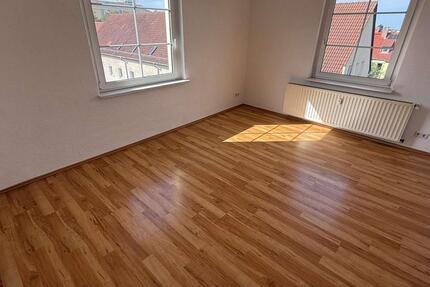 Wohnung Leuna - 2 Zimmer, 66 m&sup2;, 396&euro; | Angebot:22455701