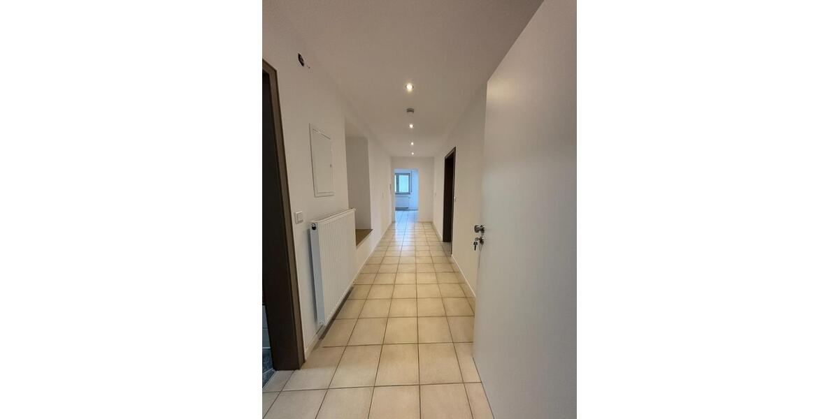 Erdgeschoßwohnung Schefflenz - 4 Zimmer, 92 m&sup2;, 940&euro; | Angebot:25017185